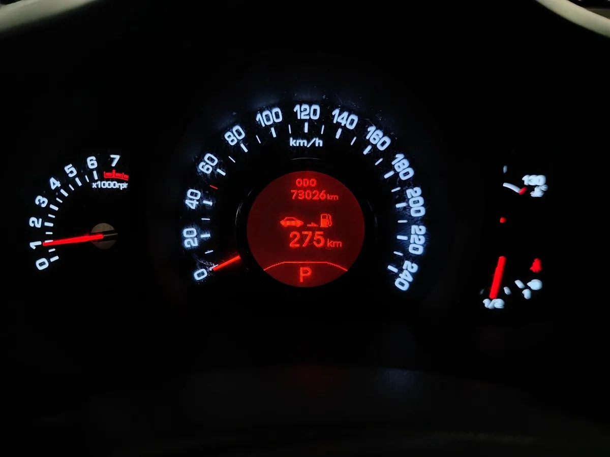 Kia Sportage 2.0 AT (150 л.с.) Серебристый в АВИЛОН. Слайд №17