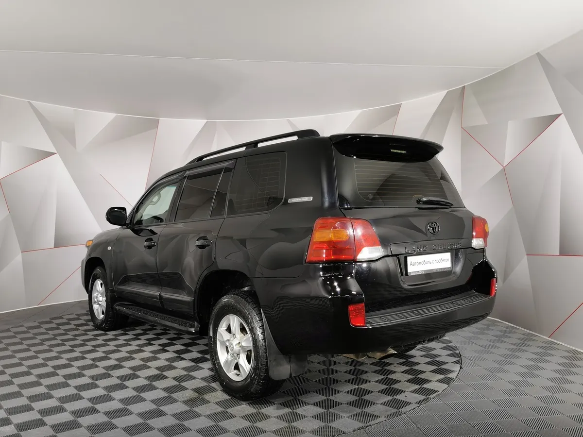 Toyota Land Cruiser 4.5 Twin-Turbo D AT 4WD (5 мест) (235 л.с.) Престиж Черный в АВИЛОН. Слайд №4