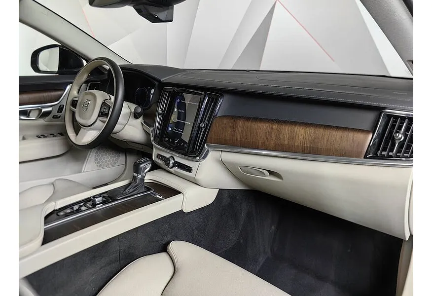 Volvo S90 2.0 T4 Drive-E AT (190 л.с.) Inscription Черный в АВИЛОН. Слайд №13