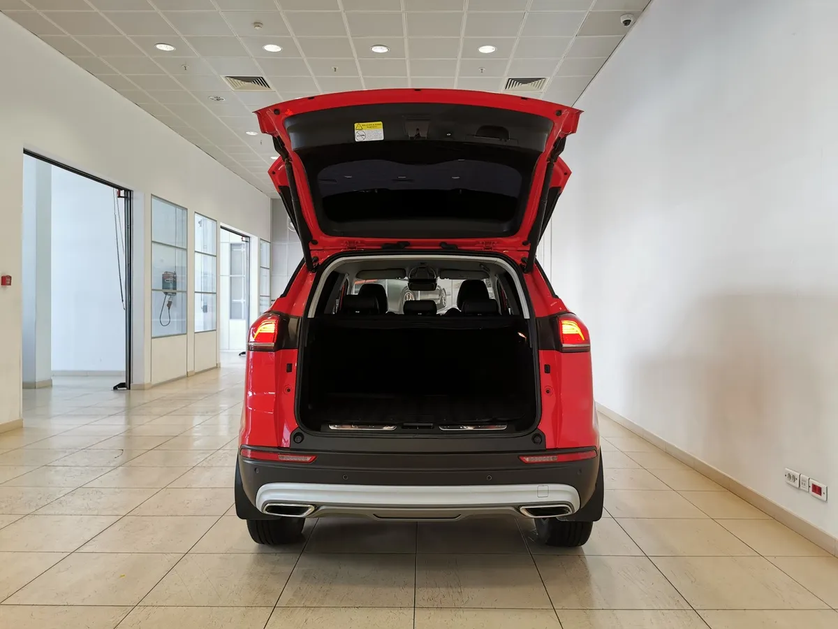 Geely Atlas Pro 1.5T 7DCT AWD (177 л.с.) Flagship Красный в АВИЛОН. Слайд №11