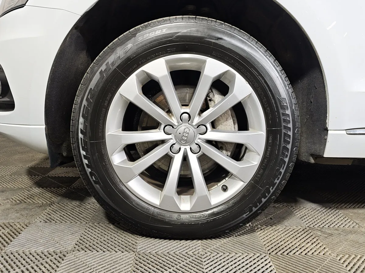 Audi Q5 2.0 TFSI Tiptronic quattro (180 л.с.) Белый в АВИЛОН. Слайд №9