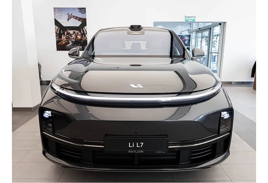Li Auto L7 1.5 AT 4WD (449 л.с.) Ultra Серый в АВИЛОН. Слайд №3