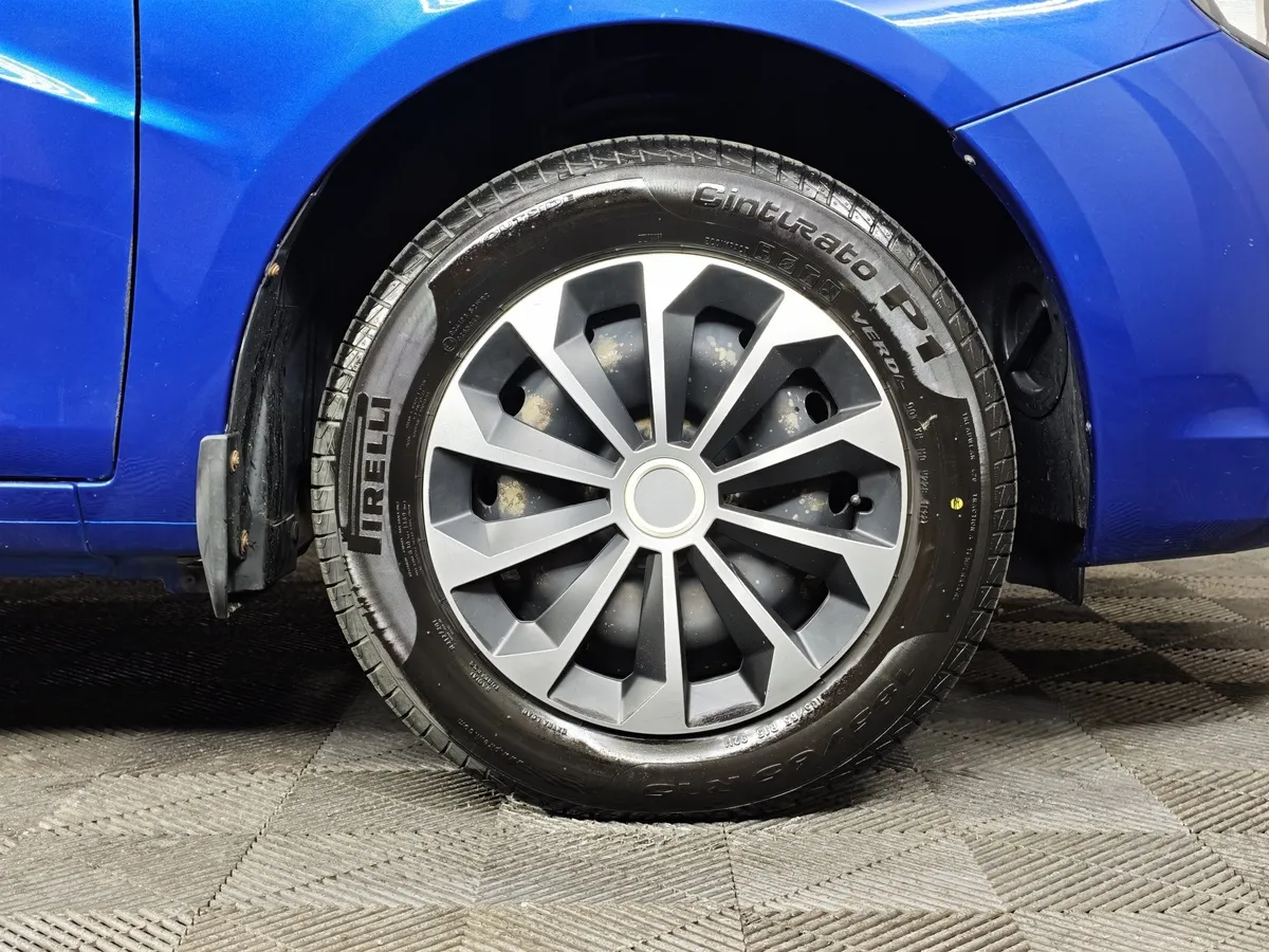 ВАЗ (Lada) Vesta 1.6 CVT (113 л.с.) Luxe Multimedia Синий в АВИЛОН. Слайд №9
