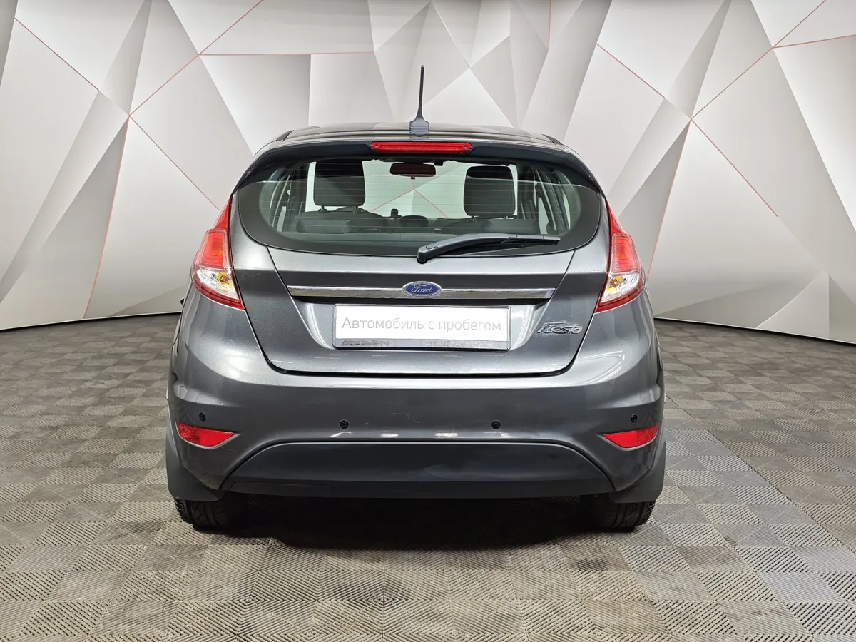 Ford Fiesta 1.4 MT (80 л.с.) Ghia Серый в АВИЛОН. Слайд №8