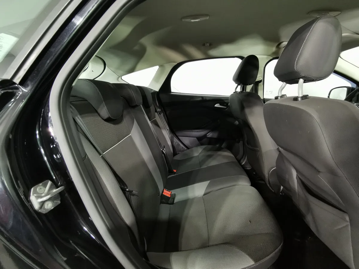 Ford Focus 1.6 PowerShift (105 л.с.) Trend Черный в АВИЛОН. Слайд №16