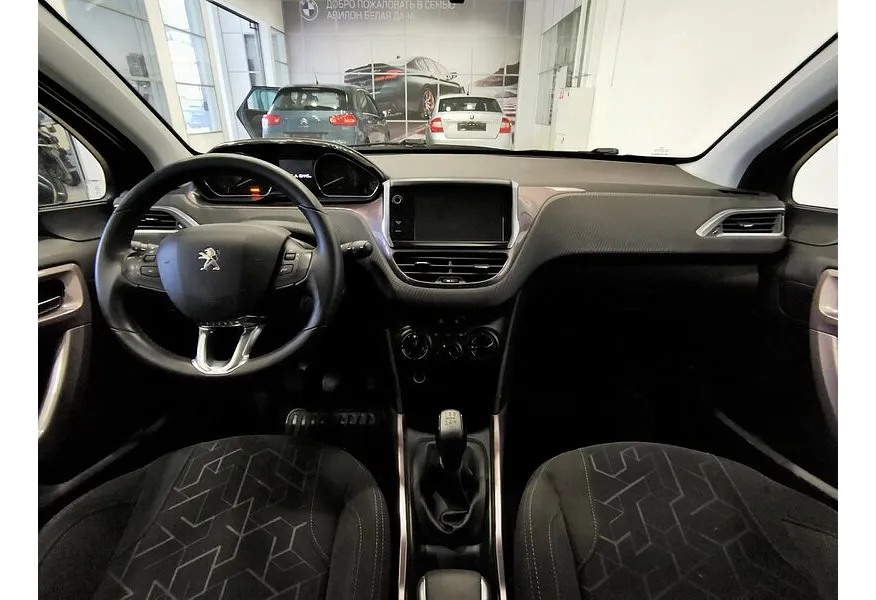 Peugeot 2008 1.6 VTi MT (115 л.с.) Серый в АВИЛОН. Слайд №14