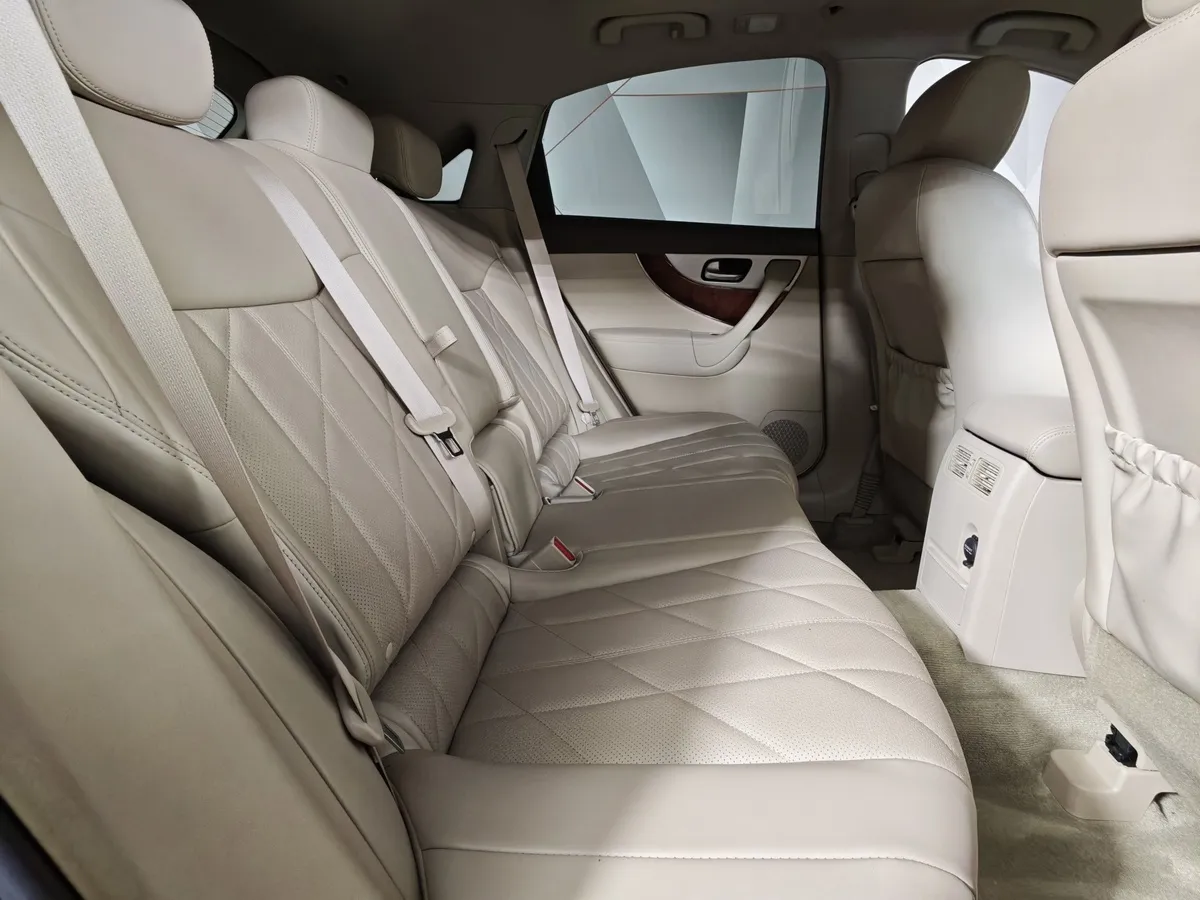 Infiniti QX70 3.0 D AT AWD (238 л.с.) Elegance Коричневый в АВИЛОН. Слайд №15