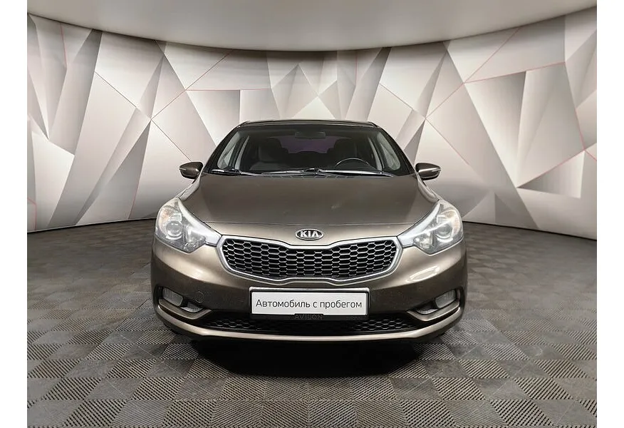 Kia Cerato 1.6 AT (130 л.с.) Бежевый в АВИЛОН. Слайд №7