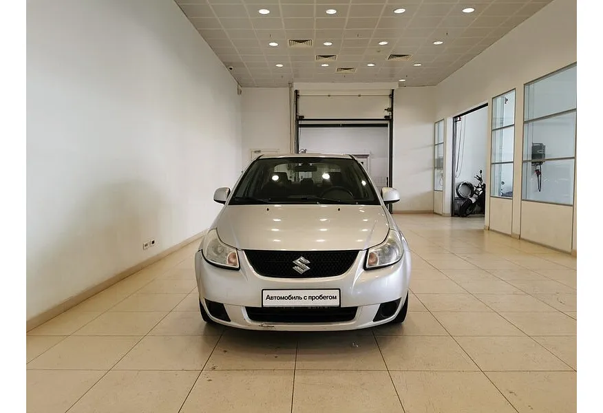 Suzuki SX4 1.6 MT (107 л.с.) Серебристый в АВИЛОН. Слайд №7