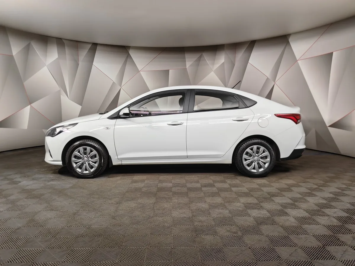 Hyundai Solaris 1.6 AT (123 л.с.) Active Plus Белый в АВИЛОН. Слайд №5