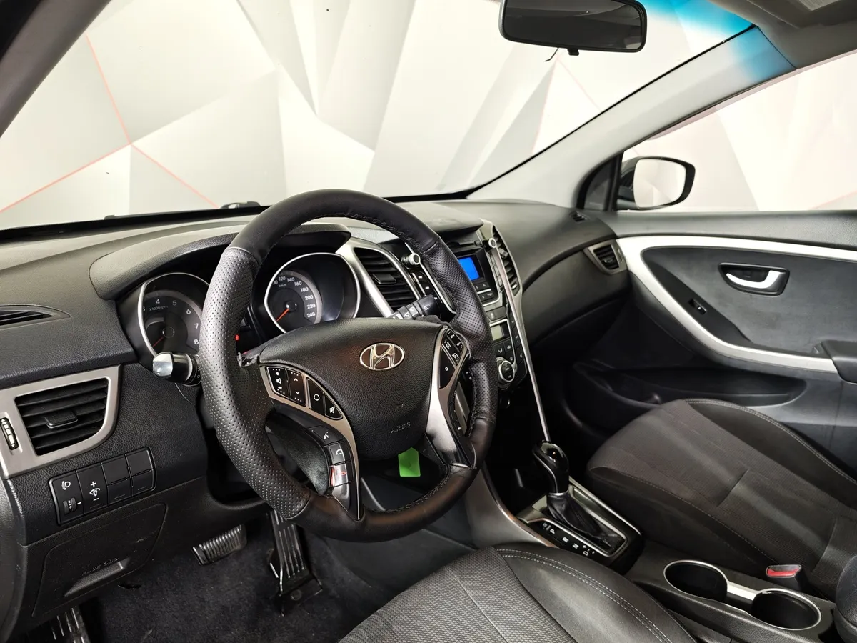 Hyundai i30 1.6 AT (130 л.с.) Active Коричневый в АВИЛОН. Слайд №17