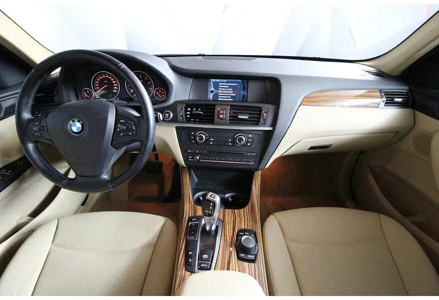 BMW X3 xDrive20i AT (184 л.с.) Base Локальная сборка Серый в АВИЛОН. Слайд №12