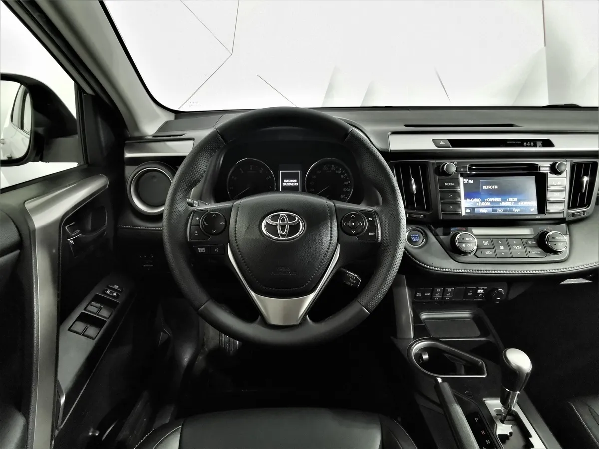 Toyota RAV4 2.0 CVT AWD (146 л.с.) Классик Белый в АВИЛОН. Слайд №19