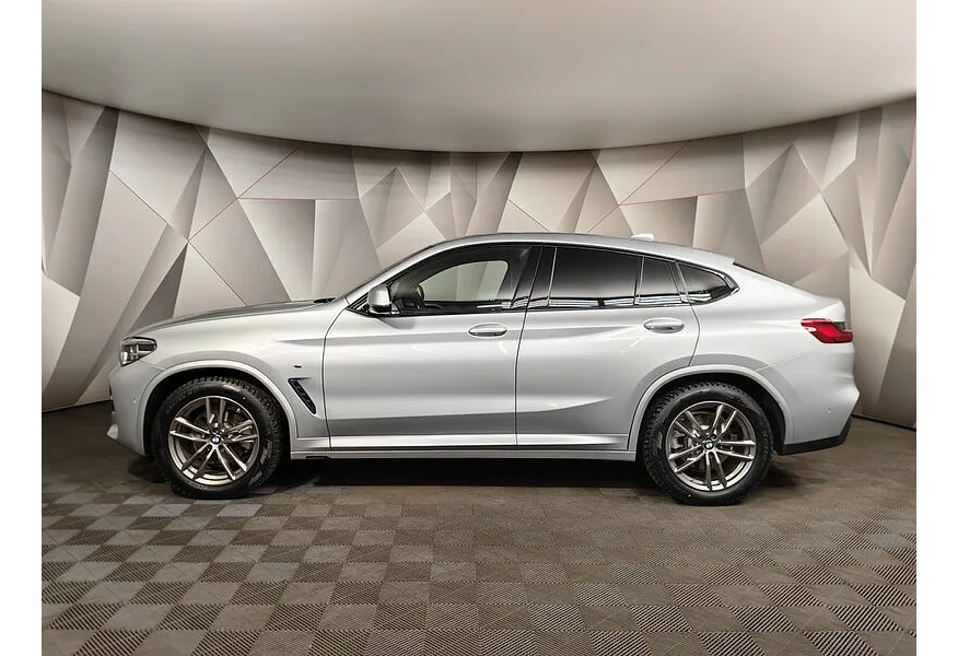 LIVE. Слайд №2