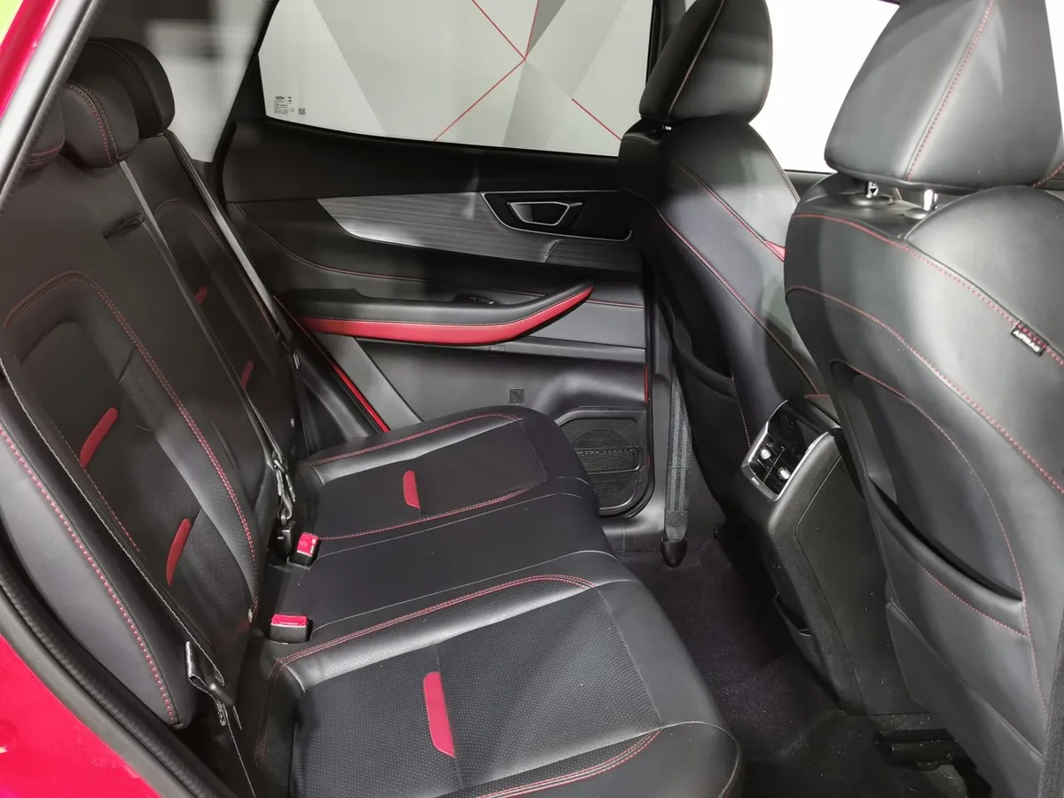 Chery Tiggo 4 Pro 1.5 CVT (147 л.с.) Ultimate Красный в АВИЛОН. Слайд №15