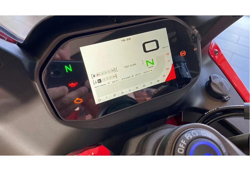 QJMOTOR SRK 600RC 600 см³ (88 л.с.) (88) 600 Серый в АВИЛОН. Слайд №10