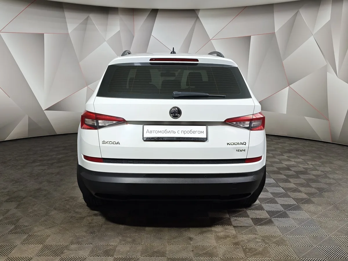 Skoda Kodiaq 1.4 TSI DSG 4X4 (150 л.с.) Белый в АВИЛОН. Слайд №8