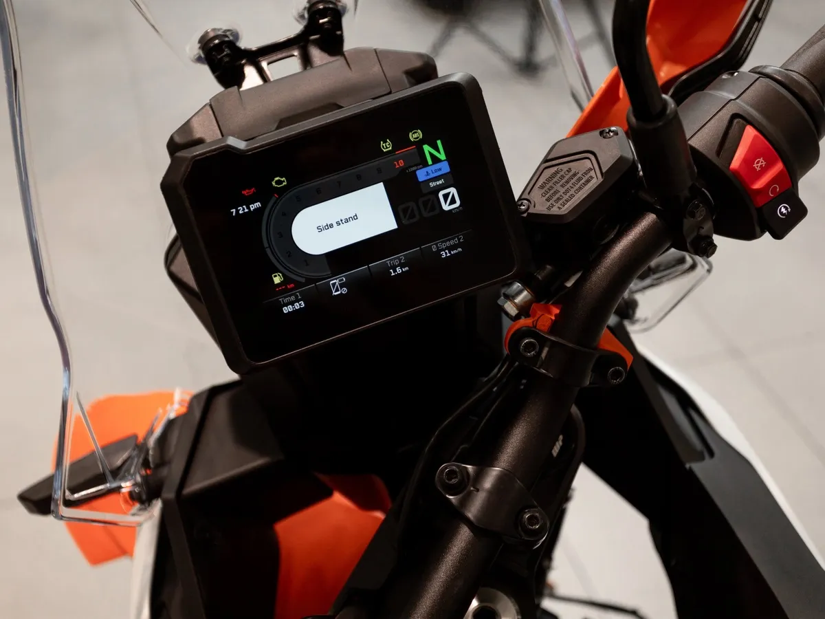 KTM 390 Adventure 399 см³ (45 л.с.) (45) 398 Белый в АВИЛОН. Слайд №8