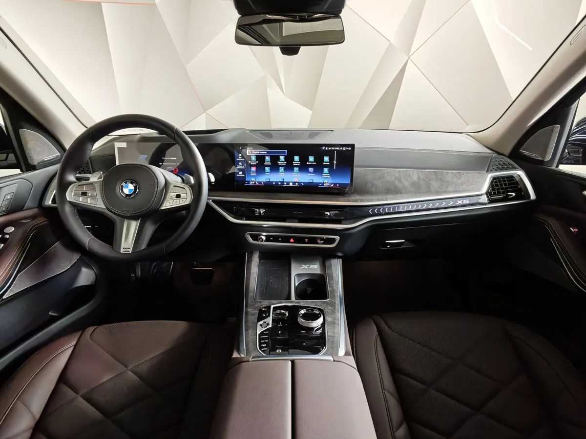 BMW X5 xDrive30Li (258 л.с) X Черный в АВИЛОН. Слайд №11