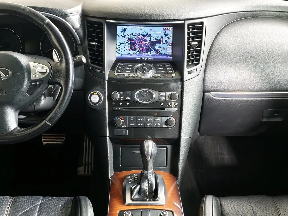Infiniti FX-Series FX30 D AT AWD (238 л.с.) Черный в АВИЛОН. Слайд №15
