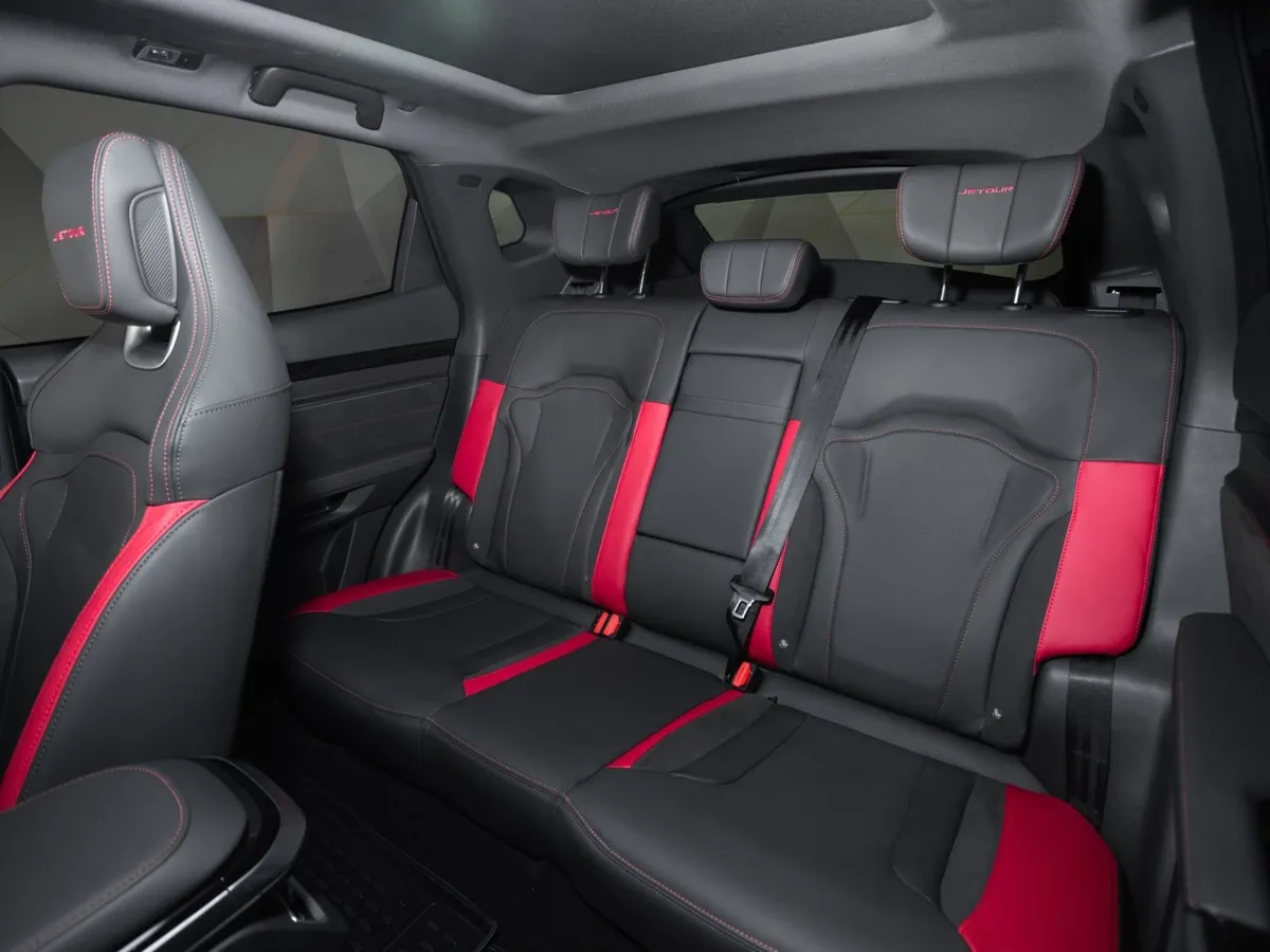 JETOUR Dashing 1.5T 6DCT 2WD (147 л.с.) Comfort Черный в АВИЛОН. Слайд №12