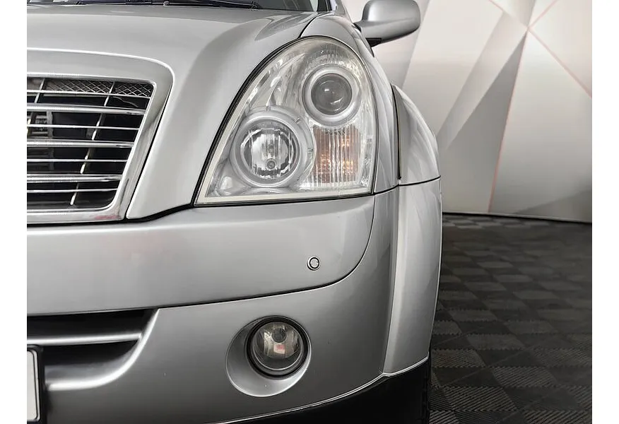 SsangYong Rexton 2.7 Xdi AT AWD (165 л.с.) Серебристый в АВИЛОН. Слайд №10