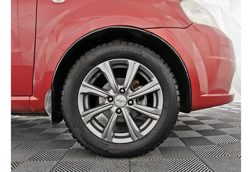 Chevrolet Aveo 1.4 AT (101 л.с.) Красный в АВИЛОН. Слайд №9