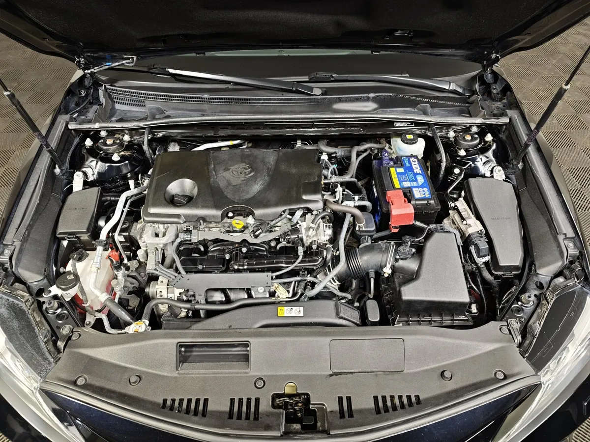 Toyota Camry 2.5 AT (200 л.с.) Черный в АВИЛОН. Слайд №11