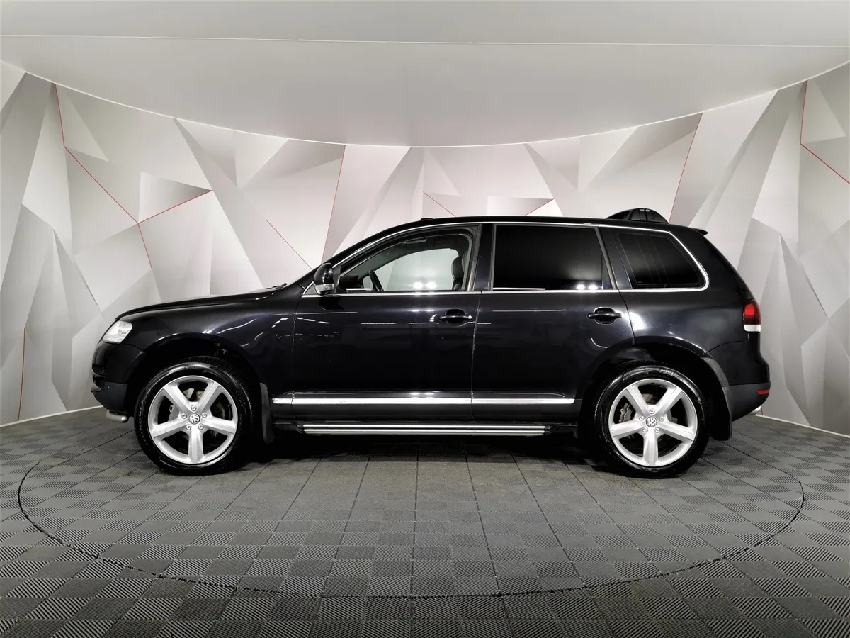 Volkswagen Touareg 3.2 Tiptronic (220 л.с.) Черный в АВИЛОН. Слайд №5