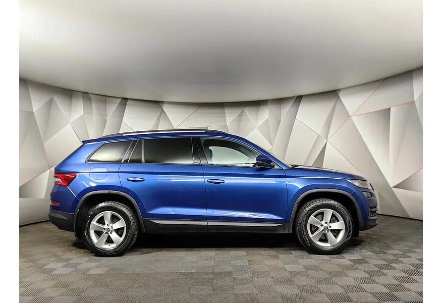 Skoda Kodiaq 1.4 TSI DSG 4X4 (150 л.с.) Синий в АВИЛОН. Слайд №6