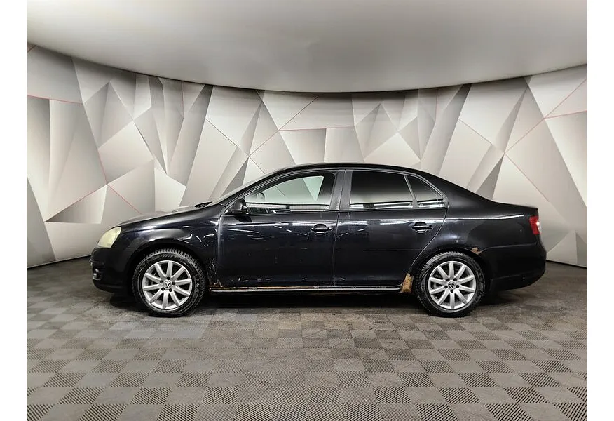 Volkswagen Jetta 1.6 MT (102 л.с.) Trendline Черный в АВИЛОН. Слайд №5