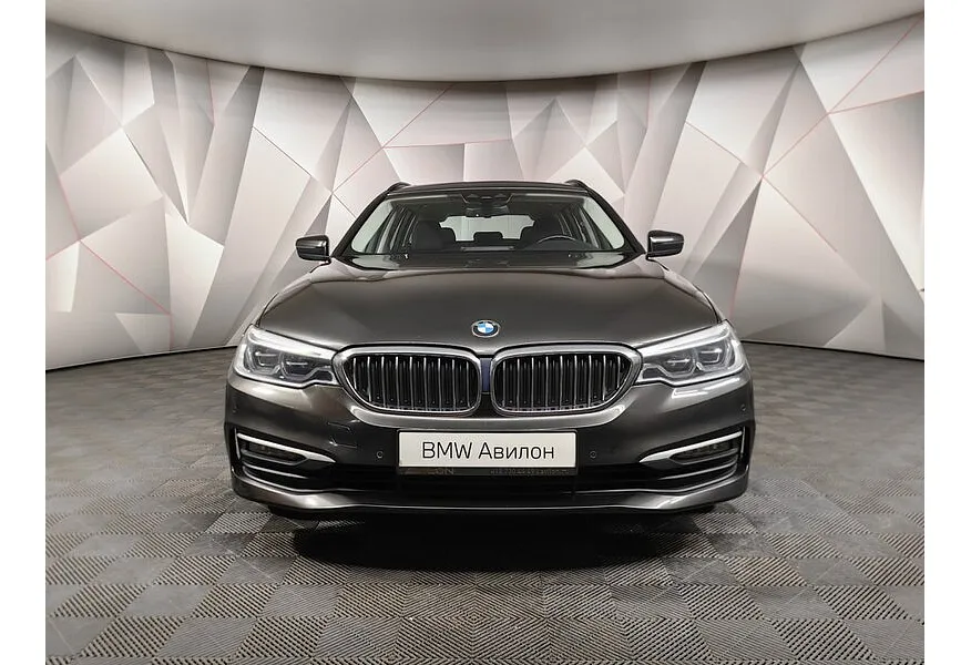 BMW 5 серия 520d Steptronic (190 л.с.) Коричневый в АВИЛОН. Слайд №3