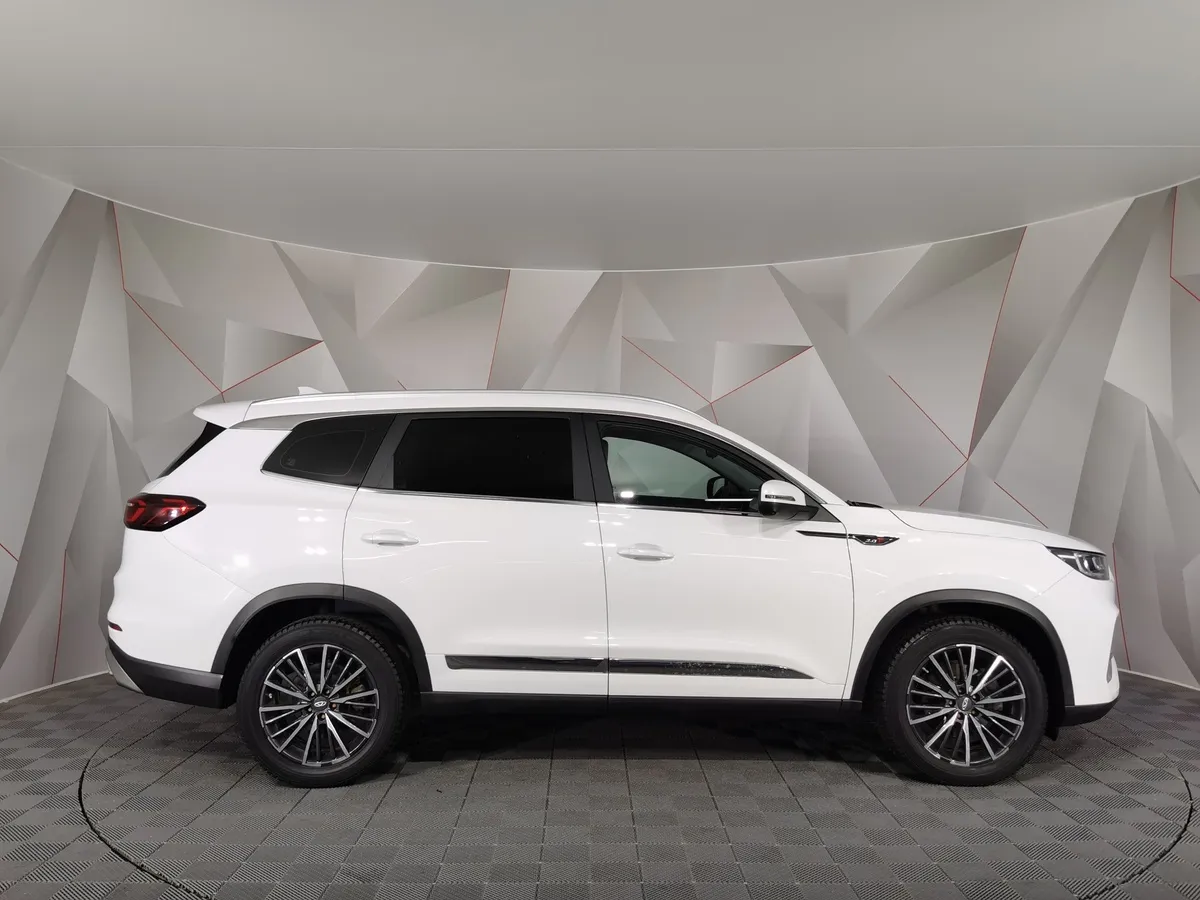 Chery Tiggo 8 Pro 2.0 CVT (170 л.с.) Prestige Белый в АВИЛОН. Слайд №6