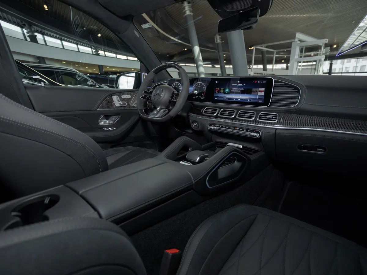 Mercedes-Benz GLS 63 4MATIC PLUS 9G-TRONIC (612 л.с.) Черный в АВИЛОН. Слайд №14
