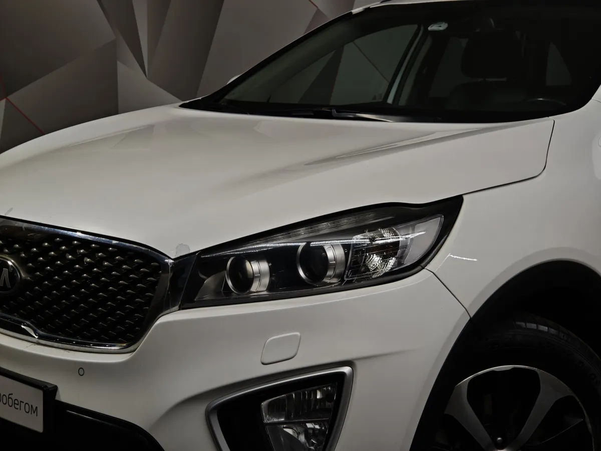 Kia Sorento 2.2 D AT AWD (5 мест) (200 л.с.) Prestige Белый в АВИЛОН. Слайд №10