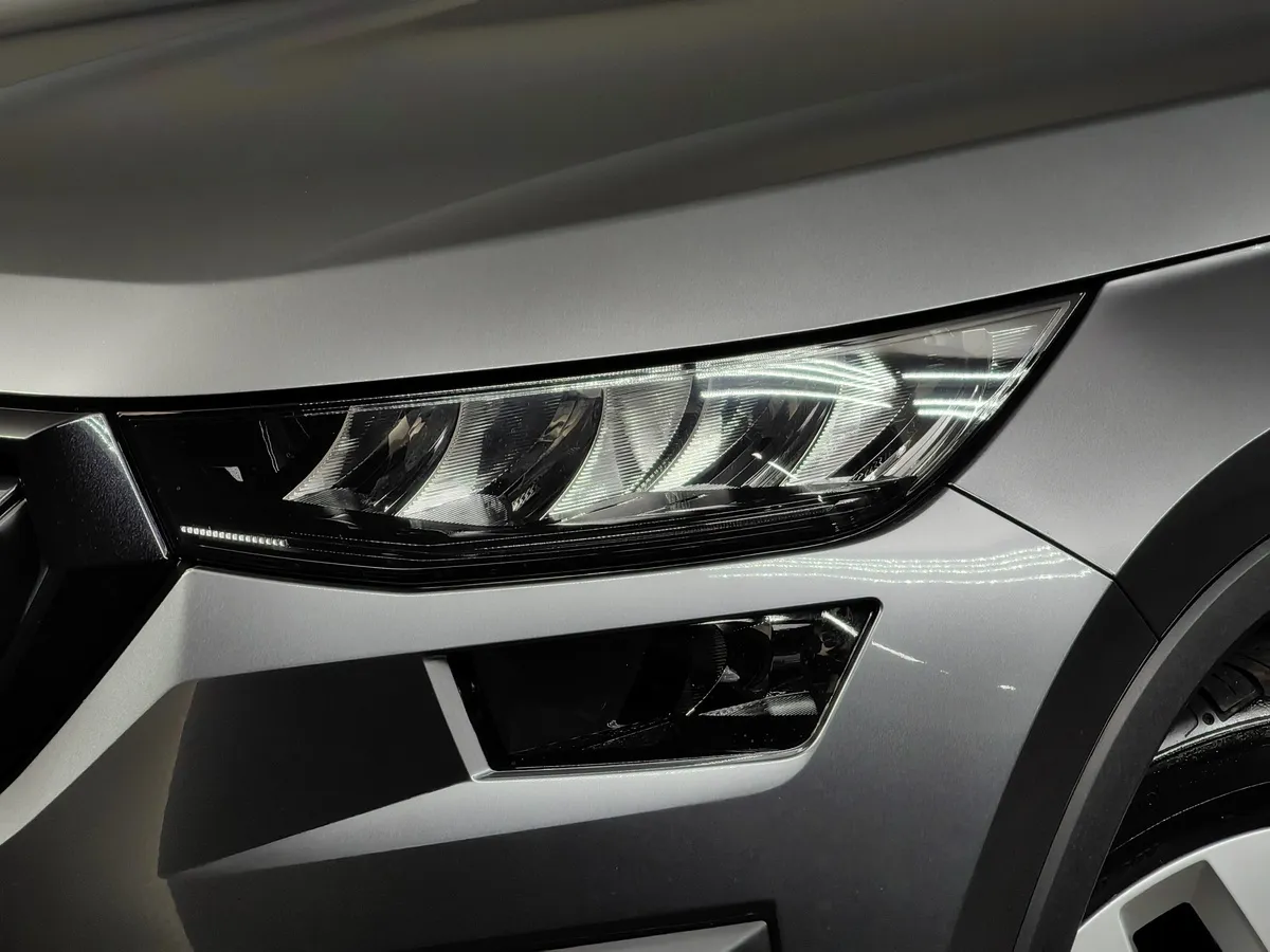 Skoda Kodiaq 2.0 TSI DSG 4X4 (180 л.с.) Серый в АВИЛОН. Слайд №10