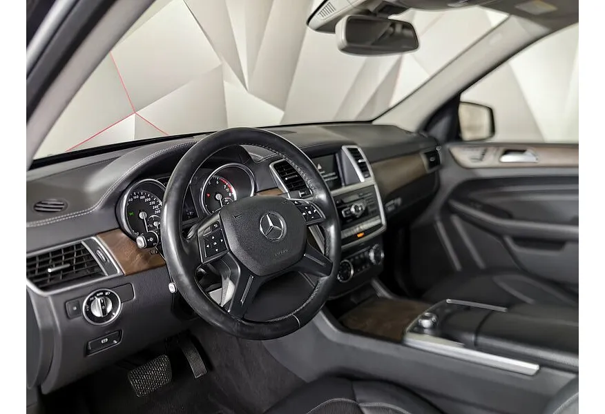 Mercedes-Benz M-Класс ML 400 7G-Tronic Plus 4Matic (333 л.с.) Черный в АВИЛОН. Слайд №18