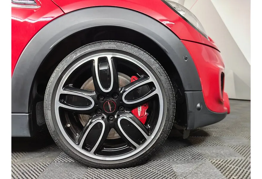 АВИЛОН - Mini Cabrio 2.0 AT (231 л.с.) JCW Красный - slide 17