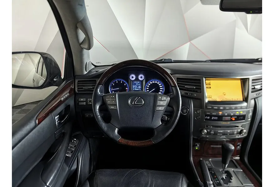 Lexus LX 570 AT (367 л.с.) Черный в АВИЛОН. Слайд №19