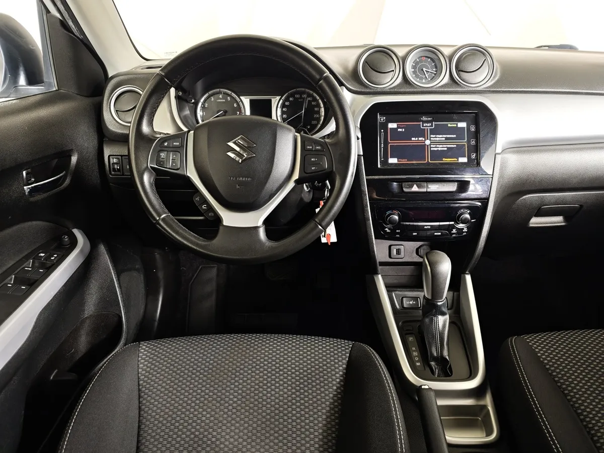 Suzuki Vitara 1.6 AT (117 л.с.) Белый в АВИЛОН. Слайд №20