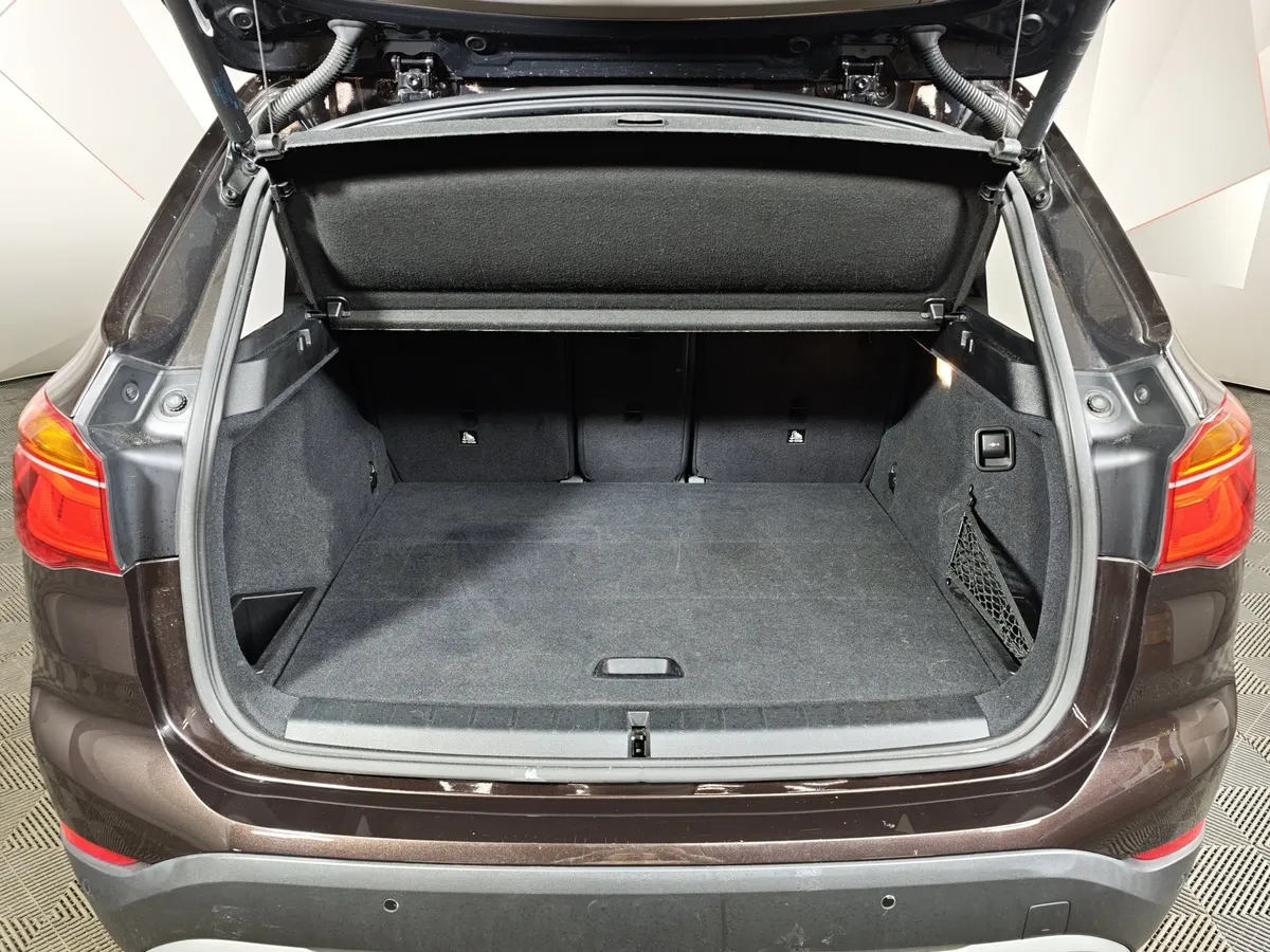 BMW X1 20i xDrive Steptronic AT (192 л.с.) Advantage (Локальная сборка) Коричневый в АВИЛОН. Слайд №9
