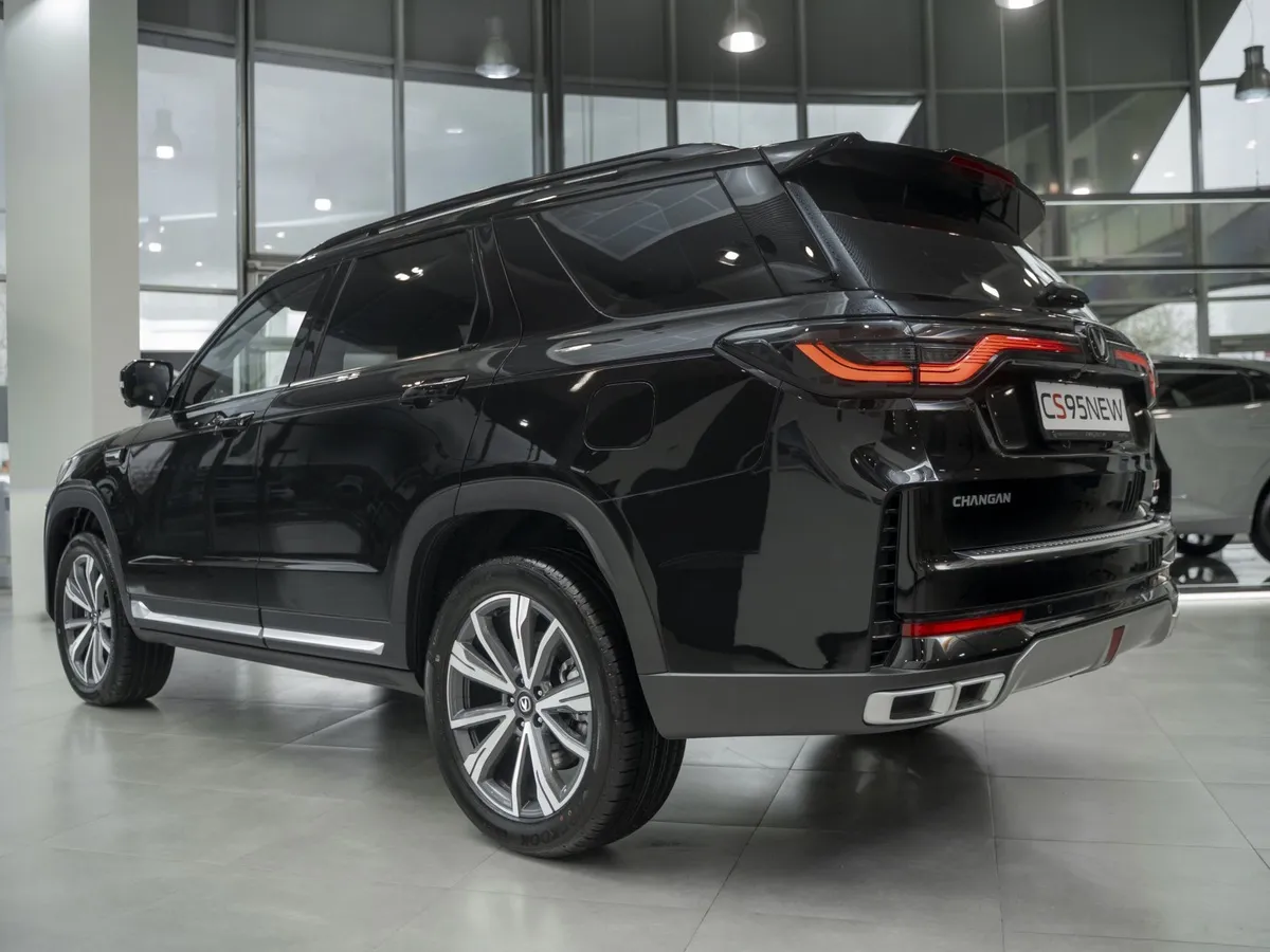 Changan CS95 2.0 AT 4WD (226 л.с.) Tech Черный в АВИЛОН. Слайд №7