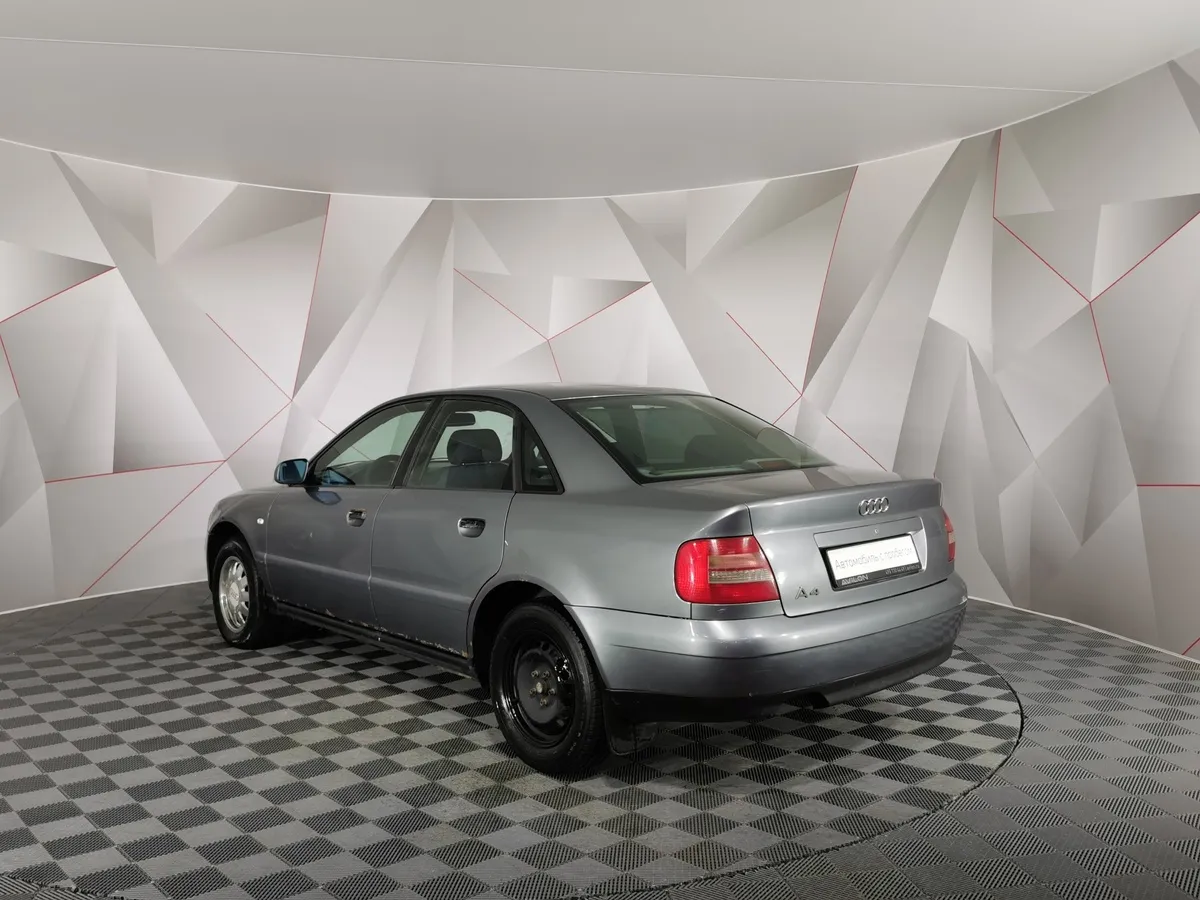 Audi A4 1.6 MT (101 л.с.) Белый в АВИЛОН. Слайд №4