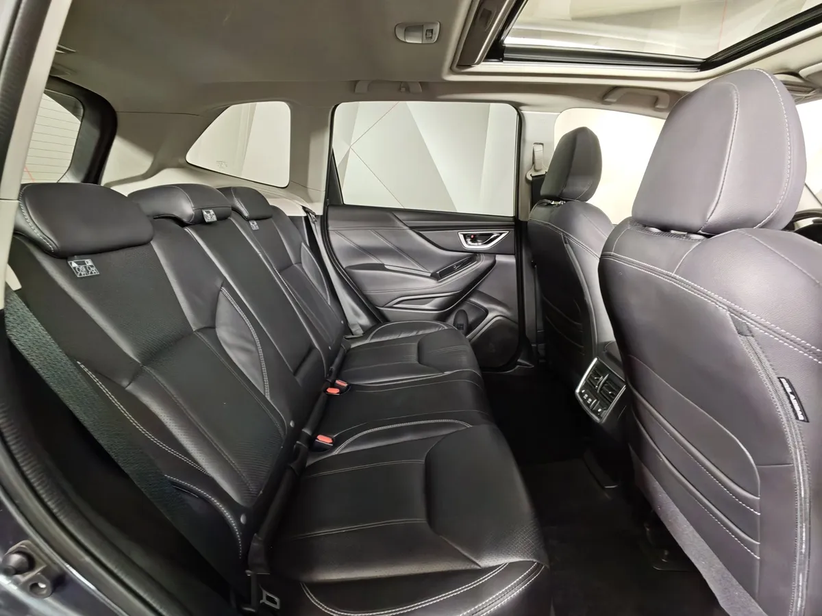 Subaru Forester 2.5 CTV AWD (185 л.с.) Sport Серый в АВИЛОН. Слайд №16