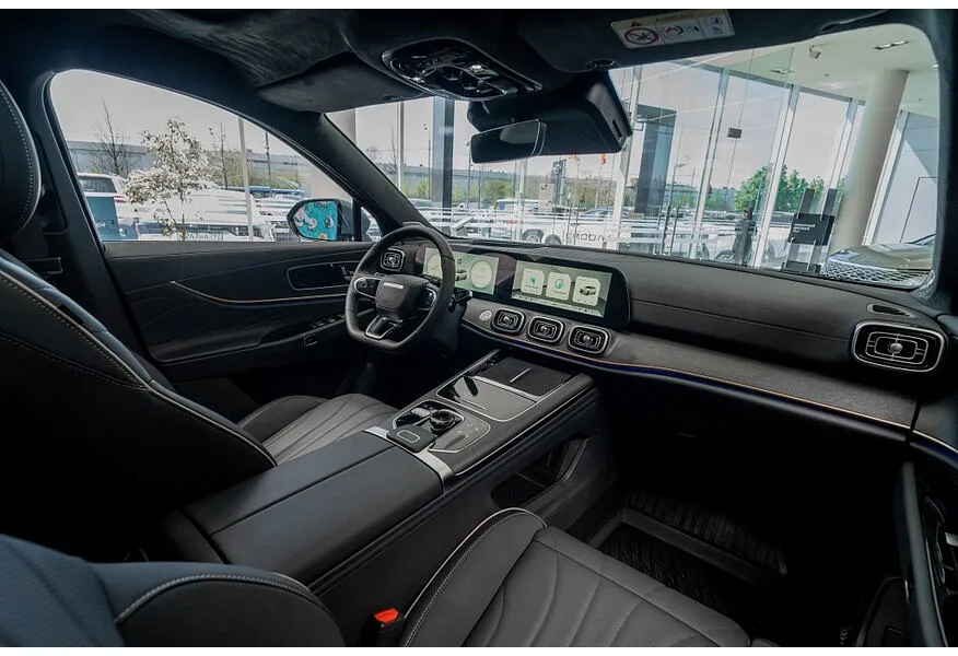 JAECOO J8 2.0 DCT 4WD (249 л.с.) Комфорт Черный в АВИЛОН. Слайд №8