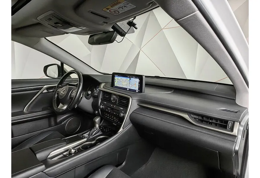 Lexus RX 2.0 AT AWD (238 л.с.) Executive Белый в АВИЛОН. Слайд №13