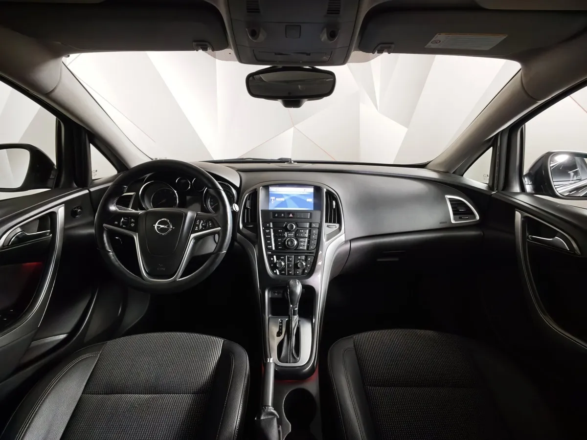 Opel Astra 1.6 Turbo AT (180 л.с.) Cosmo Черный в АВИЛОН. Слайд №14