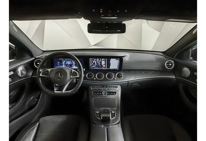 Mercedes-Benz E-Класс E 400 4MATIC 9G-TRONIC (333 л.с.) Черный в АВИЛОН. Слайд №14