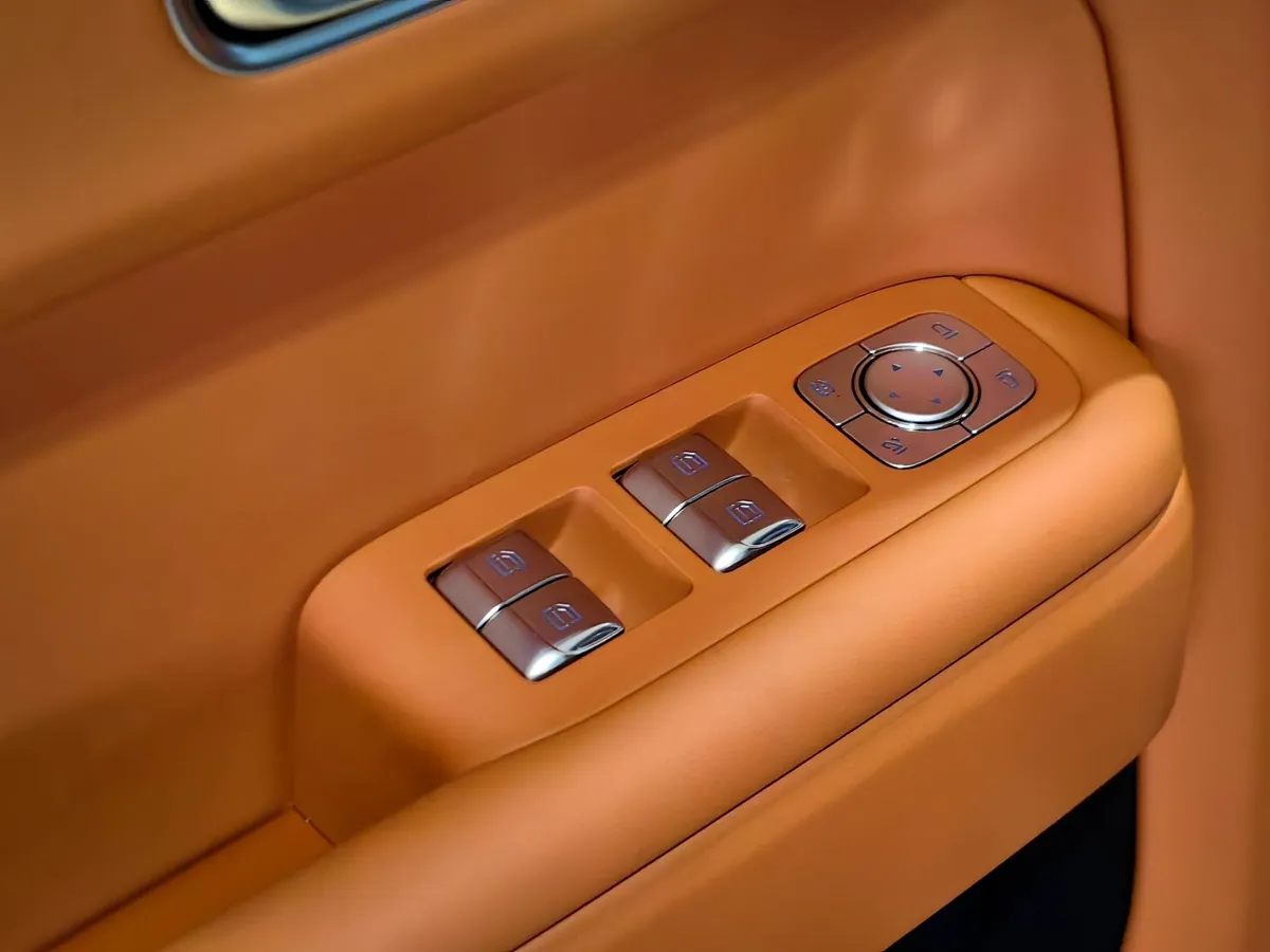 Li Auto L7 1.5 AT 4WD (449 л.с.) Ultra Голубой в АВИЛОН. Слайд №19