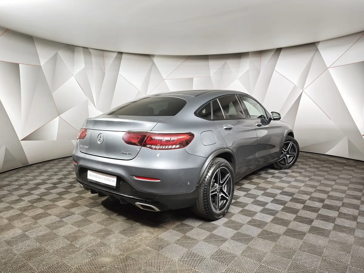Mercedes-Benz GLC Купе 300 9G-TRONIC 4MATIC (245 л.с.) Sport Серый в АВИЛОН. Слайд №2